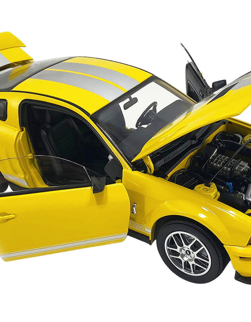 Load image into Gallery viewer, 2007 Ford Shelby GT500 Diecast Model Car Yellow 1/18
