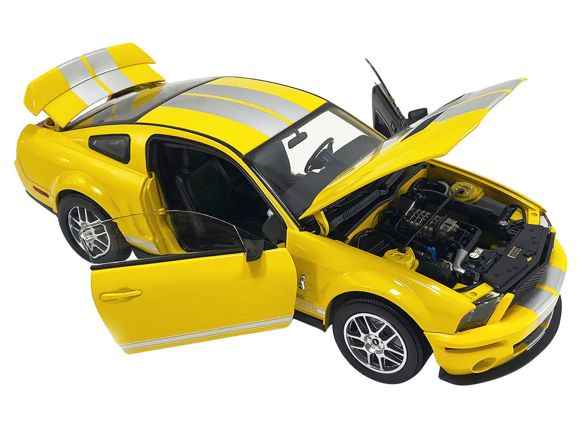 2007 Ford Shelby GT500 Diecast Model Car Yellow 1/18