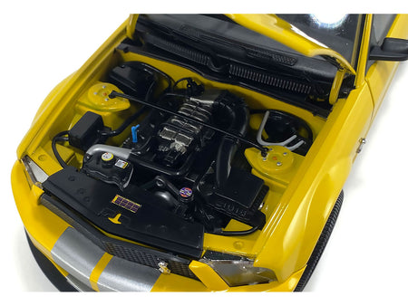 2007 Ford Shelby GT500 Diecast Model Car Yellow 1/18
