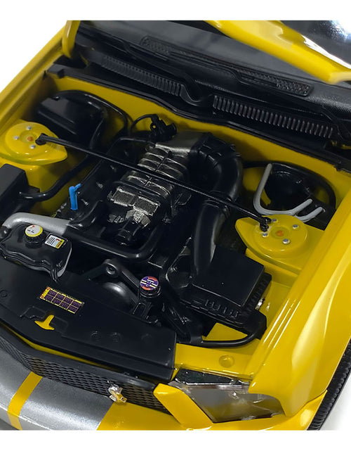 Load image into Gallery viewer, 2007 Ford Shelby GT500 Diecast Model Car Yellow 1/18
