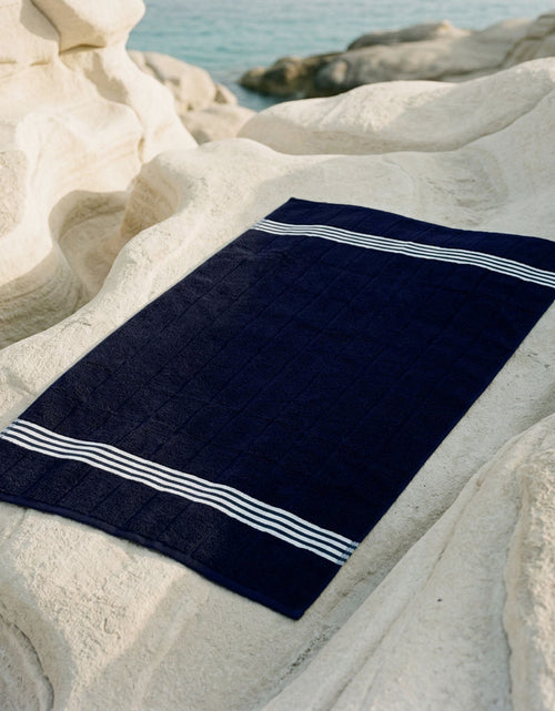 Load image into Gallery viewer, Nautilus Australian Cotton Towels

