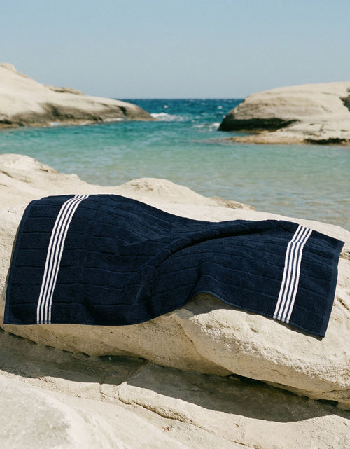 Load image into Gallery viewer, Nautilus Australian Cotton Towels

